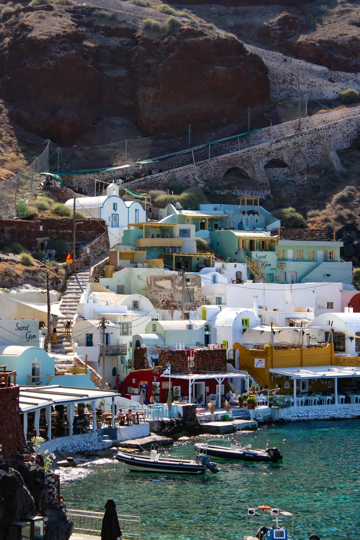 Amoudi Bay