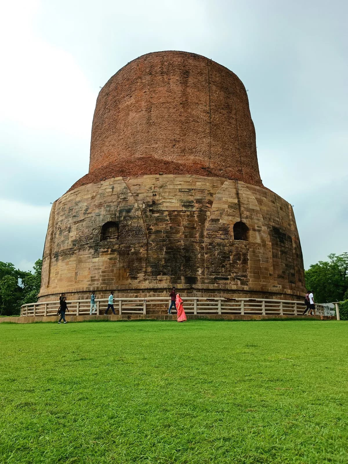 Sarnath (Dhamek Stupa)
